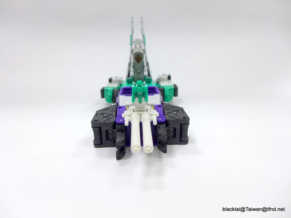 Generations Titans Return Sixshot   In Hand Photos Of Wave 3 Leader Class Figure  (75 of 89)